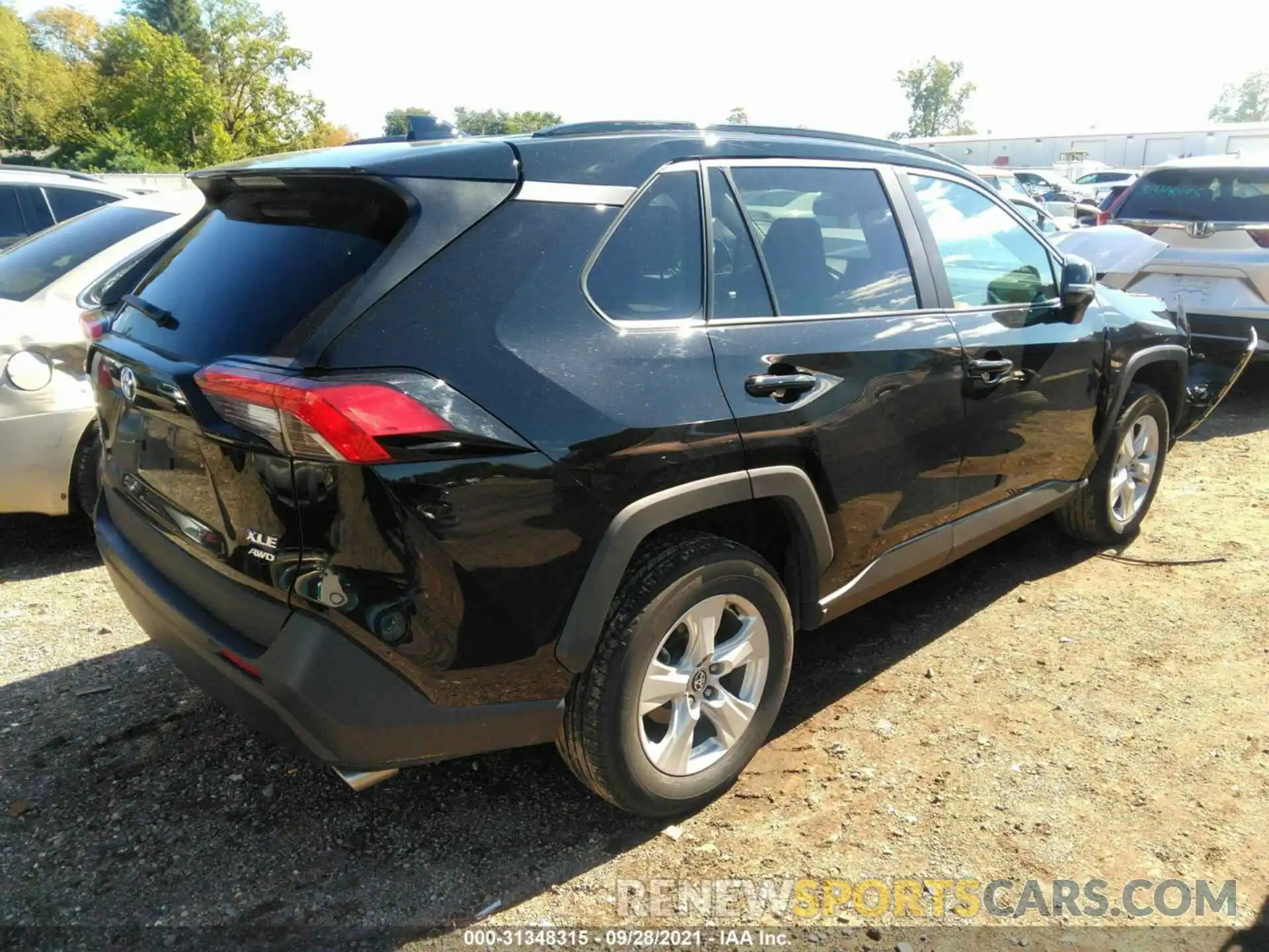 4 Photograph of a damaged car 2T3P1RFV6MC142911 TOYOTA RAV4 2021