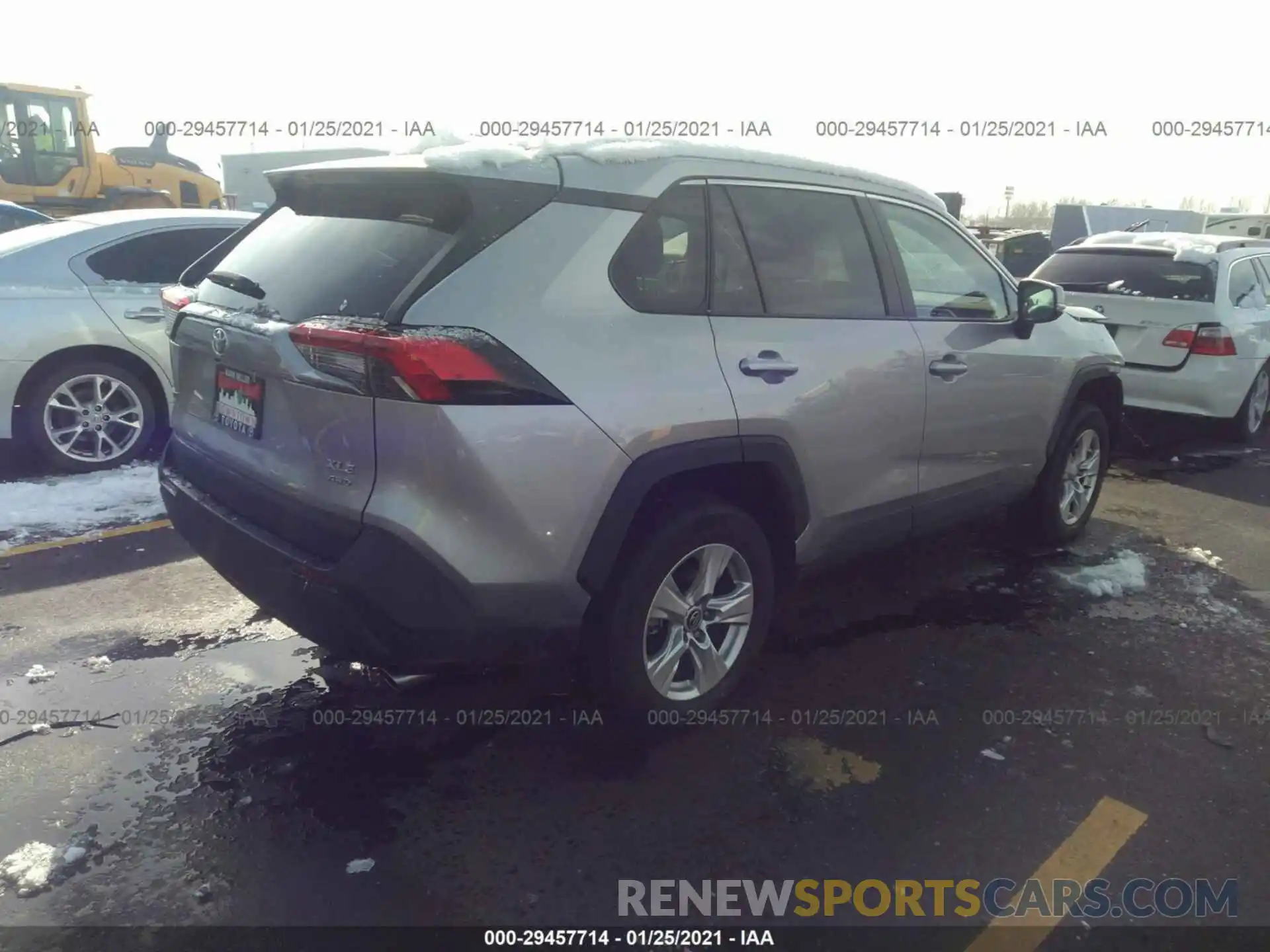 4 Photograph of a damaged car 2T3P1RFV6MC155447 TOYOTA RAV4 2021