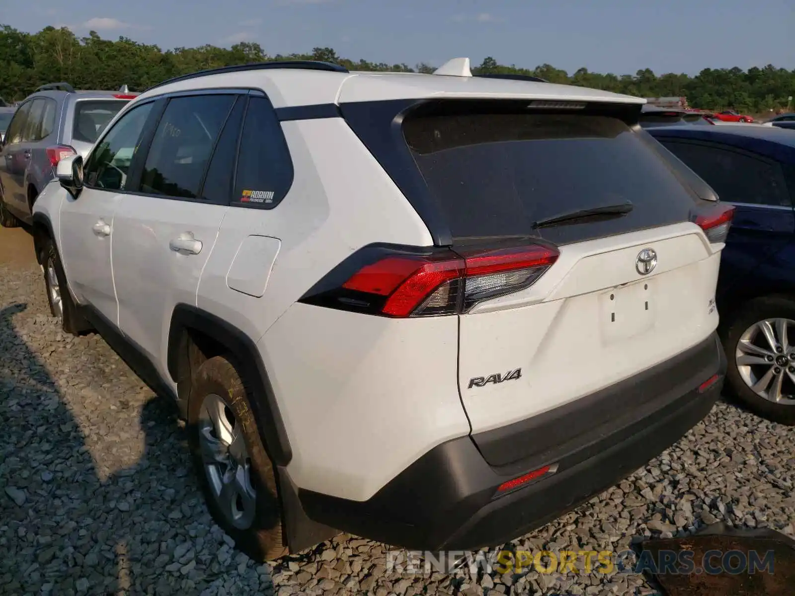 3 Photograph of a damaged car 2T3P1RFV6MC176203 TOYOTA RAV4 2021