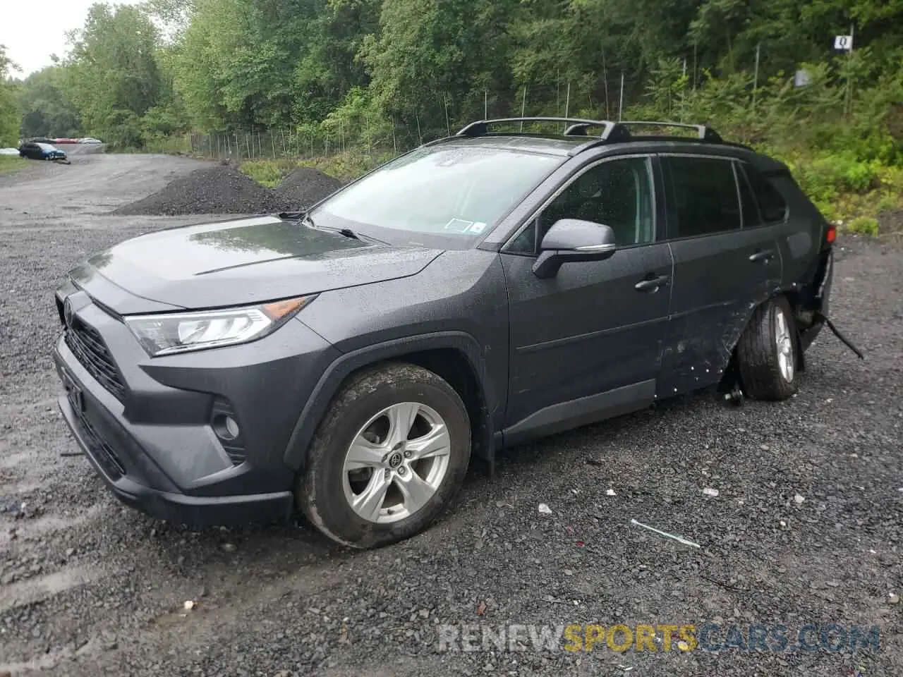 1 Photograph of a damaged car 2T3P1RFV6MC189100 TOYOTA RAV4 2021