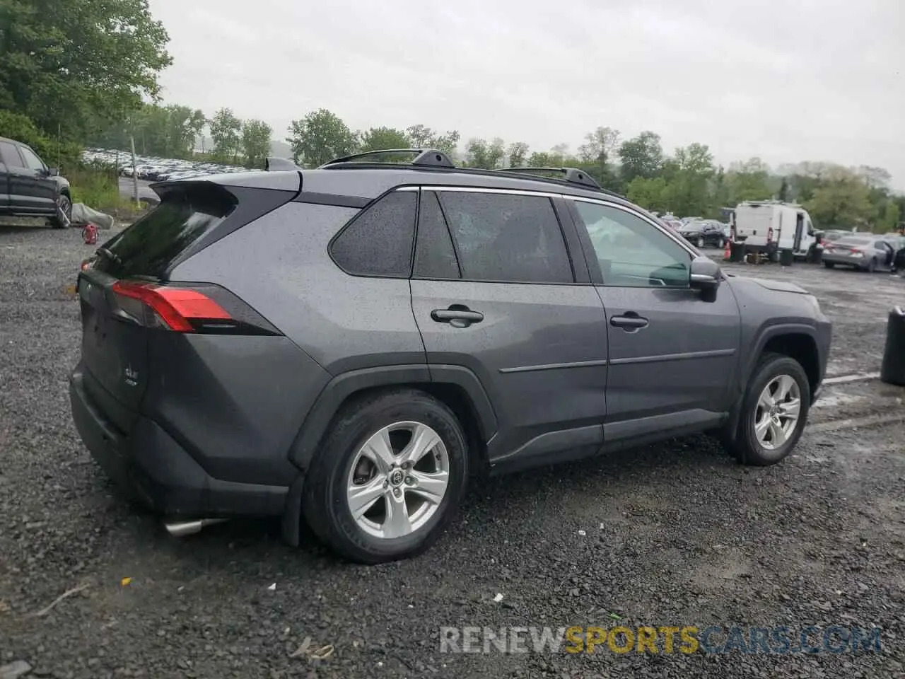 3 Photograph of a damaged car 2T3P1RFV6MC189100 TOYOTA RAV4 2021
