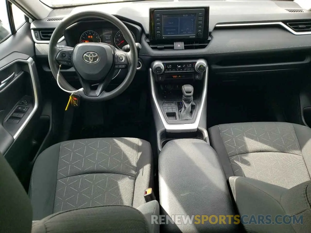 8 Photograph of a damaged car 2T3P1RFV6MC190070 TOYOTA RAV4 2021