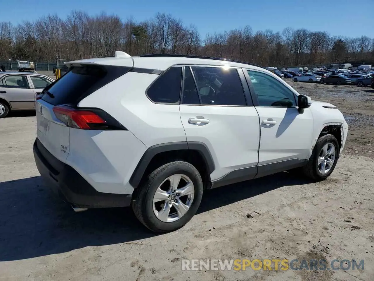 3 Photograph of a damaged car 2T3P1RFV6MC190893 TOYOTA RAV4 2021