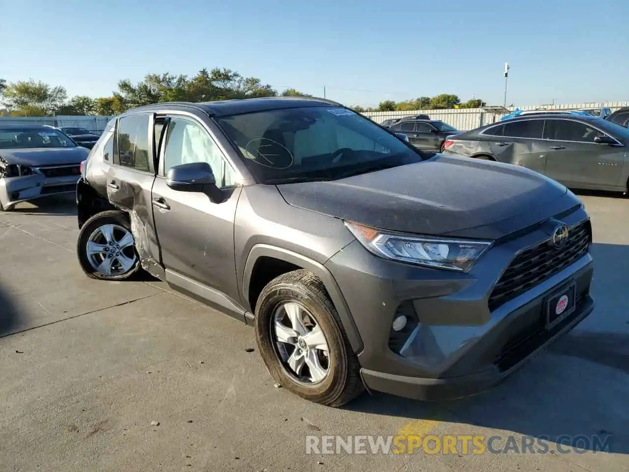 1 Photograph of a damaged car 2T3P1RFV6MC193793 TOYOTA RAV4 2021