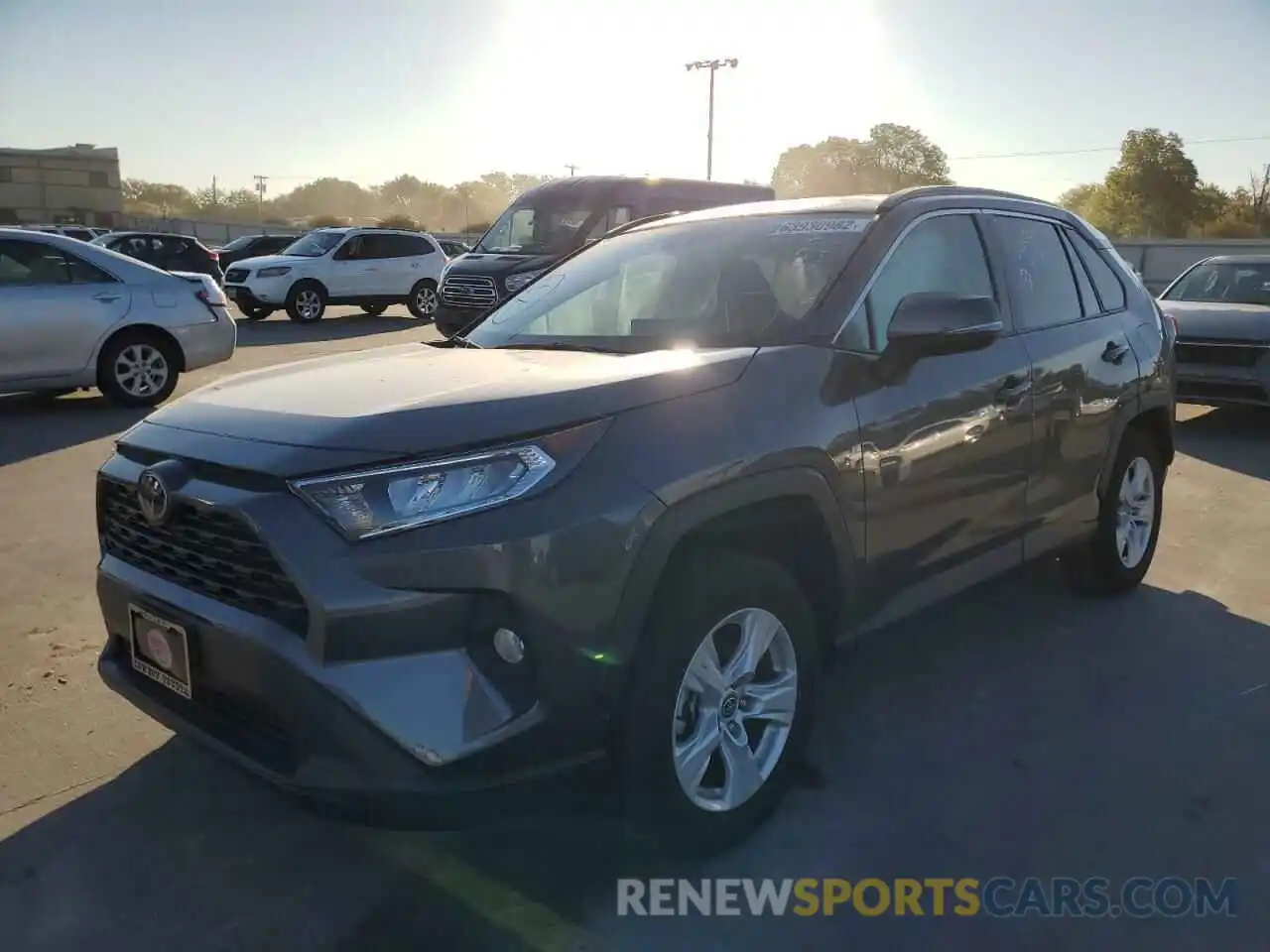 2 Photograph of a damaged car 2T3P1RFV6MC193793 TOYOTA RAV4 2021