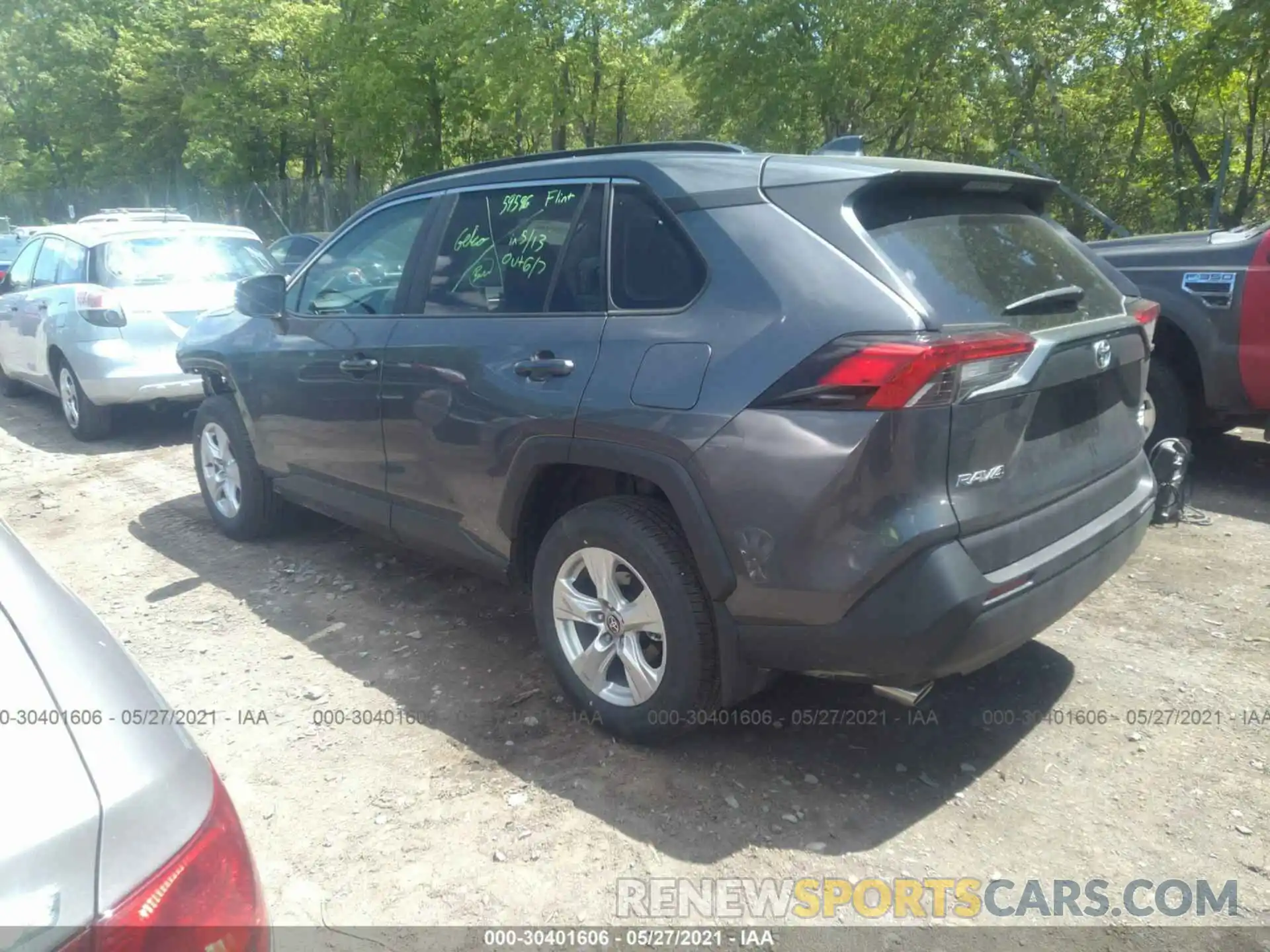 3 Photograph of a damaged car 2T3P1RFV6MC205375 TOYOTA RAV4 2021