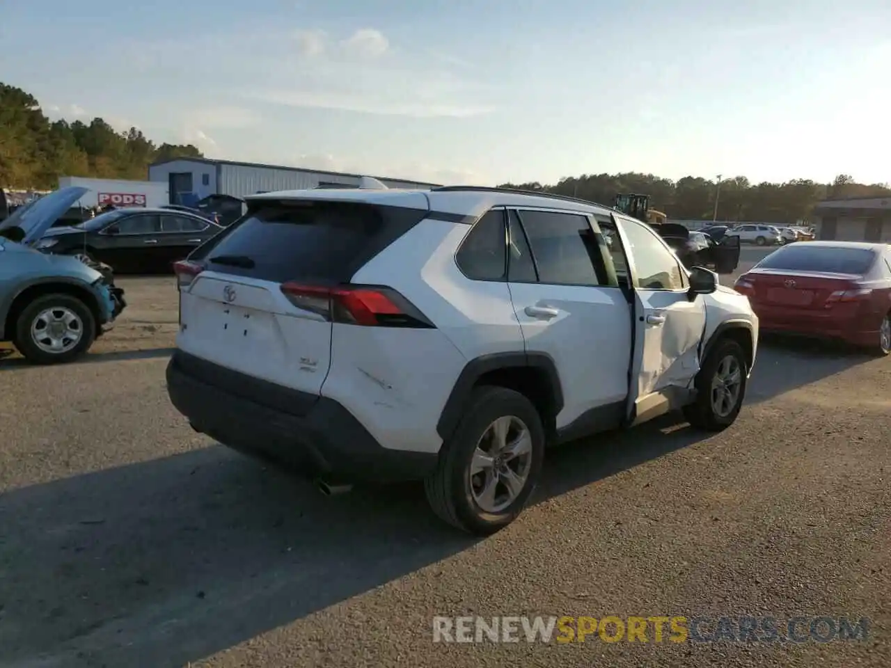 3 Photograph of a damaged car 2T3P1RFV6MC223732 TOYOTA RAV4 2021