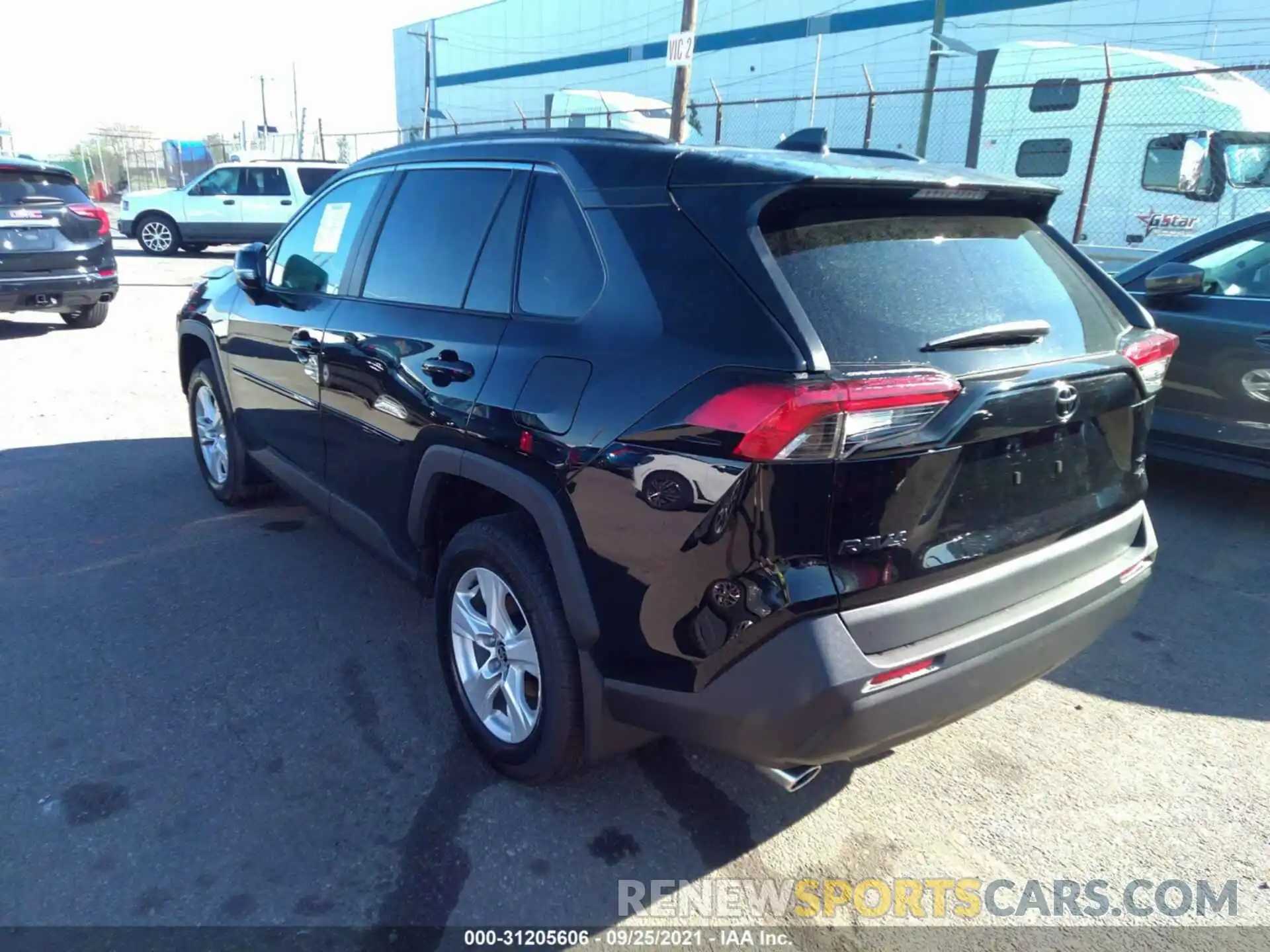 3 Photograph of a damaged car 2T3P1RFV6MC233127 TOYOTA RAV4 2021