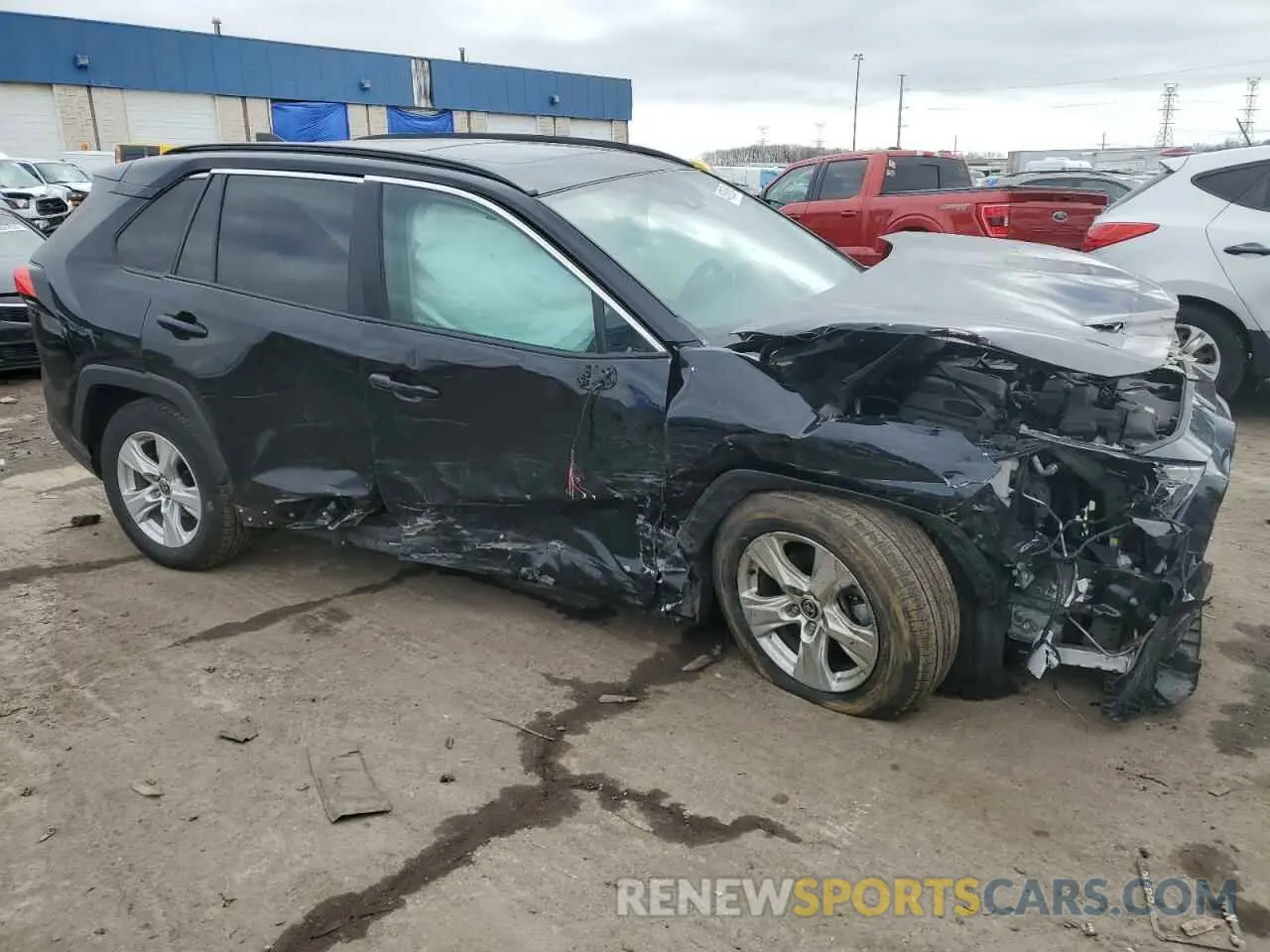 4 Photograph of a damaged car 2T3P1RFV6MC238540 TOYOTA RAV4 2021