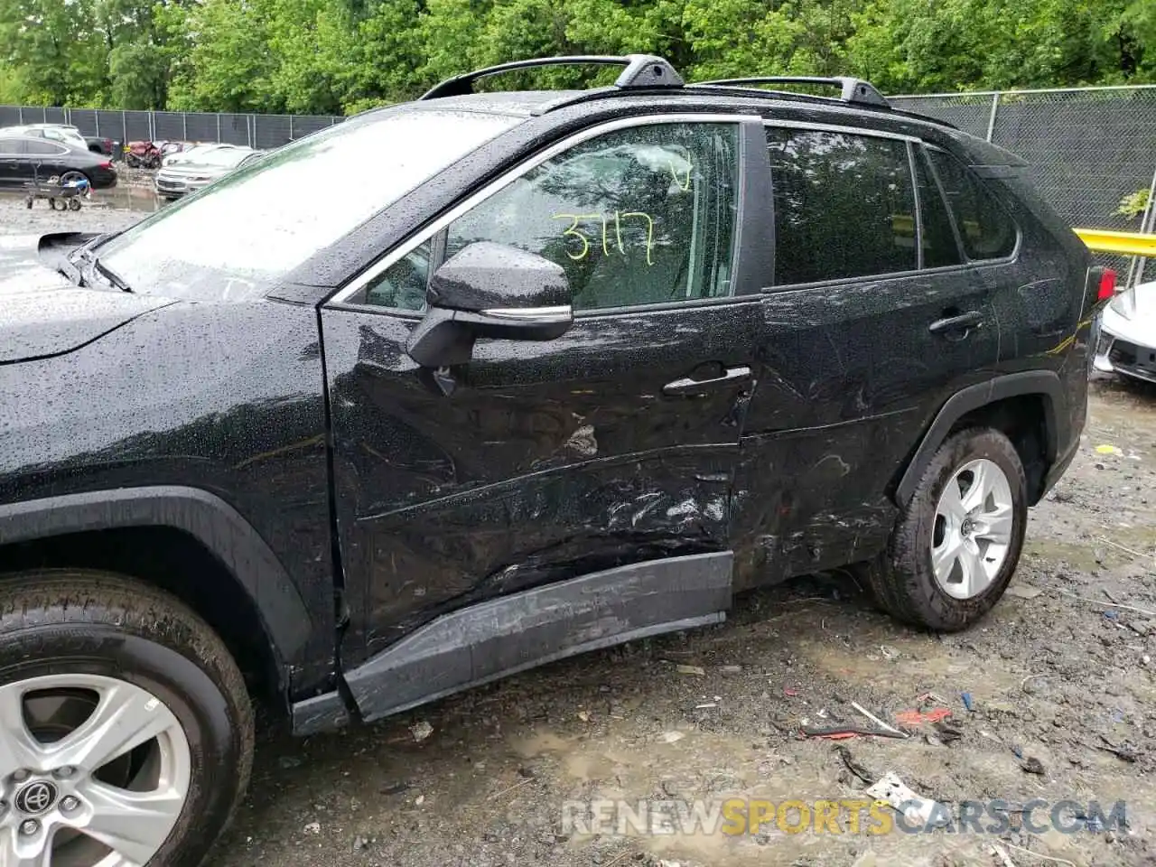 9 Photograph of a damaged car 2T3P1RFV6MC247030 TOYOTA RAV4 2021