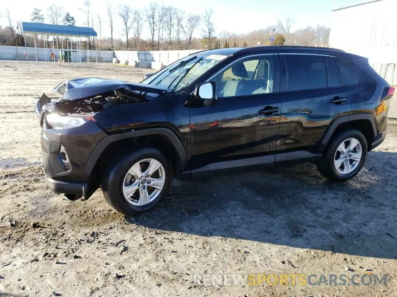 1 Photograph of a damaged car 2T3P1RFV6MW140283 TOYOTA RAV4 2021