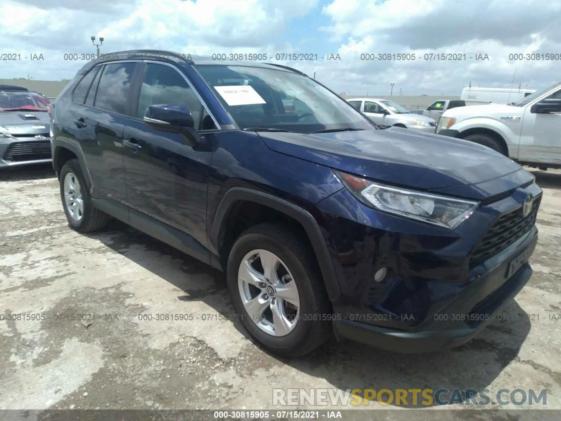 1 Photograph of a damaged car 2T3P1RFV6MW155334 TOYOTA RAV4 2021