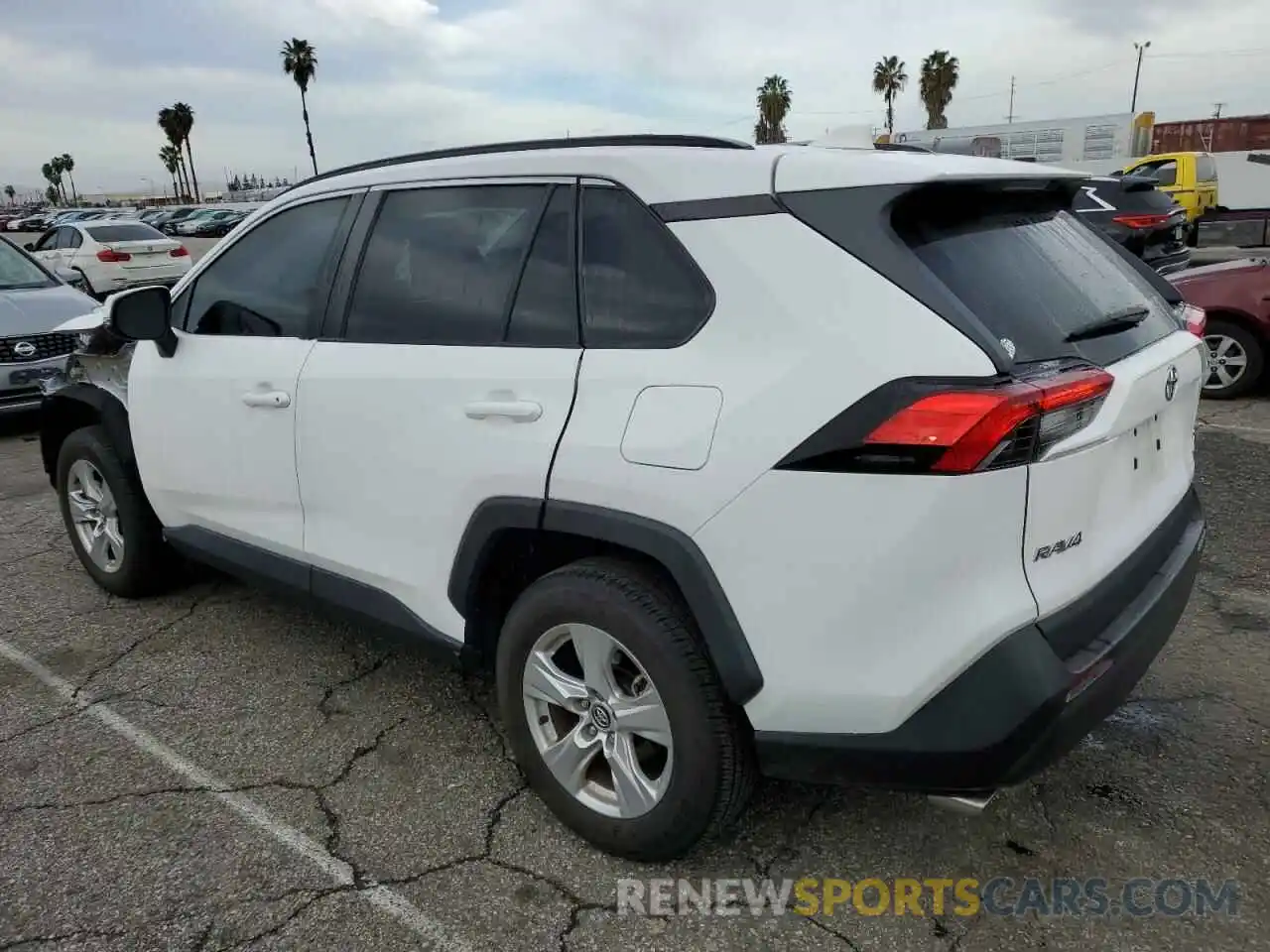 2 Photograph of a damaged car 2T3P1RFV6MW160498 TOYOTA RAV4 2021