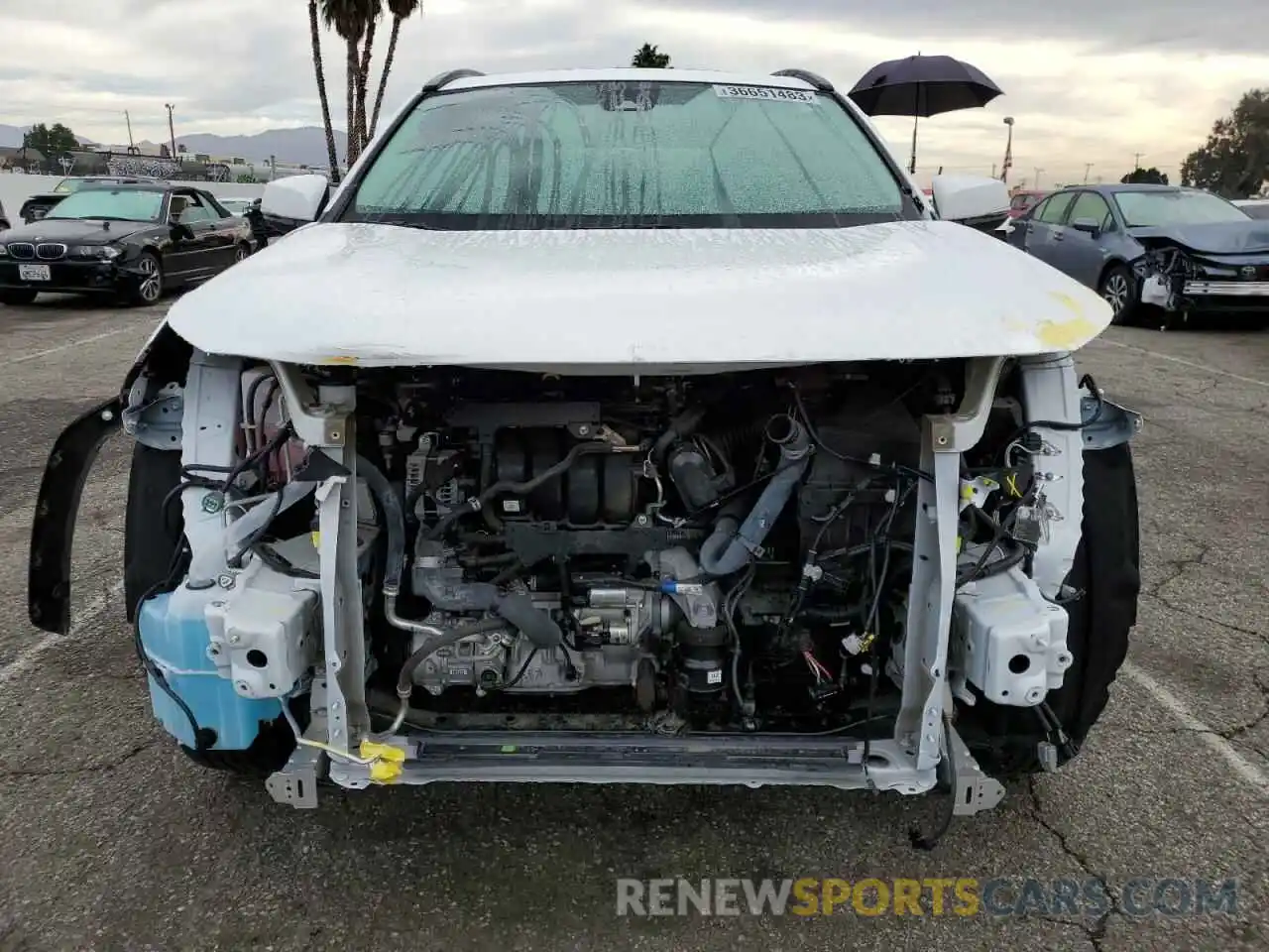 5 Photograph of a damaged car 2T3P1RFV6MW160498 TOYOTA RAV4 2021