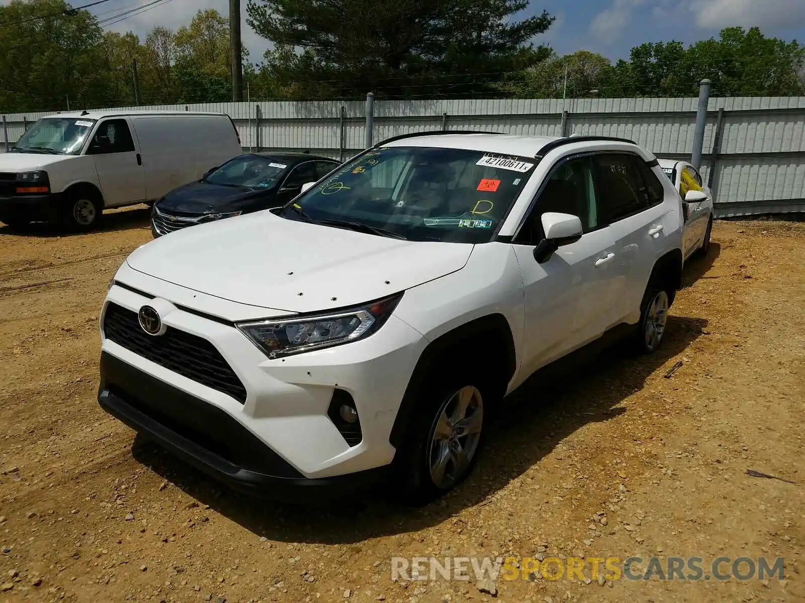 2 Photograph of a damaged car 2T3P1RFV6MW164227 TOYOTA RAV4 2021