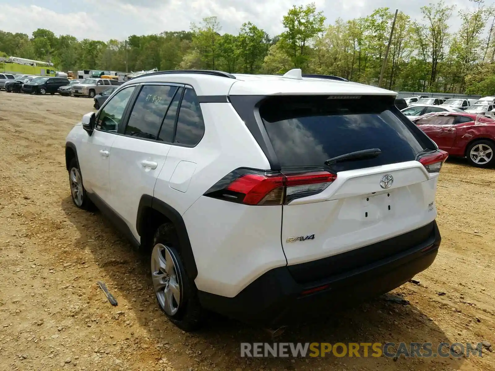 3 Photograph of a damaged car 2T3P1RFV6MW164227 TOYOTA RAV4 2021