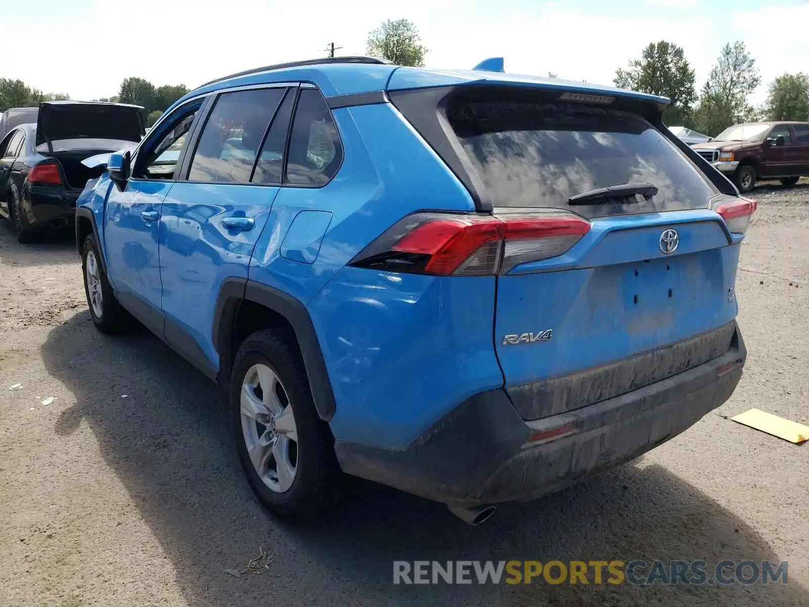 3 Photograph of a damaged car 2T3P1RFV6MW182310 TOYOTA RAV4 2021