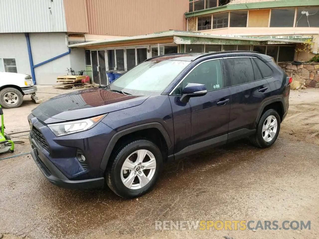 1 Photograph of a damaged car 2T3P1RFV6MW185675 TOYOTA RAV4 2021