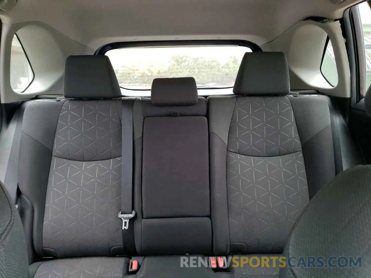10 Photograph of a damaged car 2T3P1RFV6MW185675 TOYOTA RAV4 2021