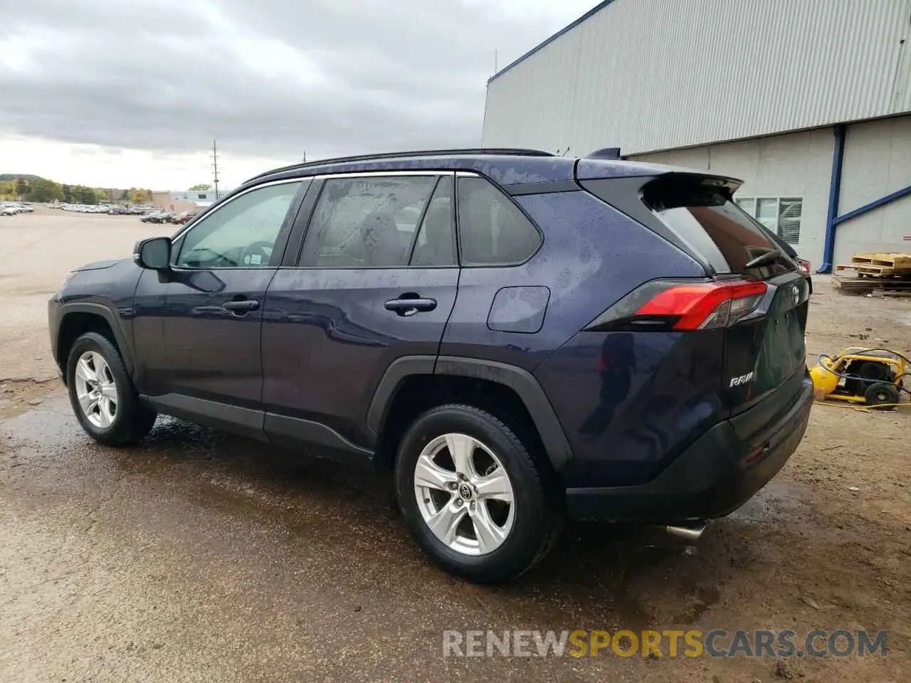 2 Photograph of a damaged car 2T3P1RFV6MW185675 TOYOTA RAV4 2021