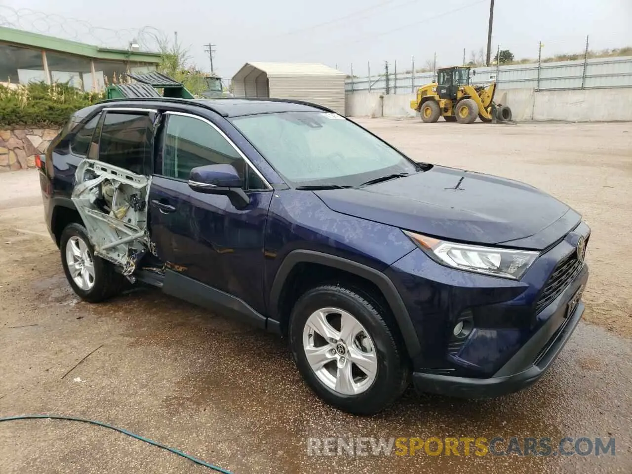 4 Photograph of a damaged car 2T3P1RFV6MW185675 TOYOTA RAV4 2021