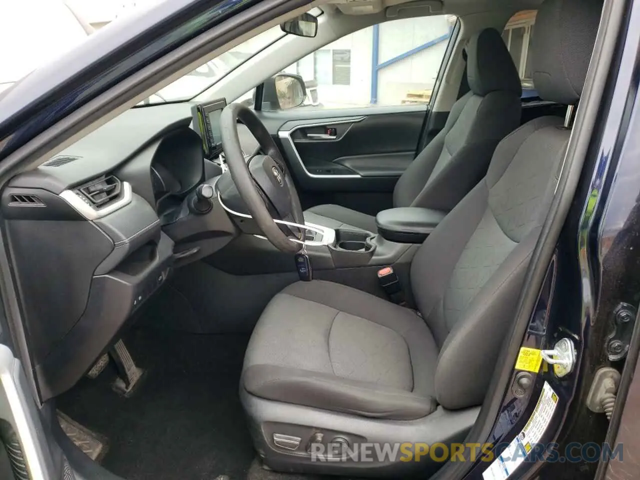 7 Photograph of a damaged car 2T3P1RFV6MW185675 TOYOTA RAV4 2021