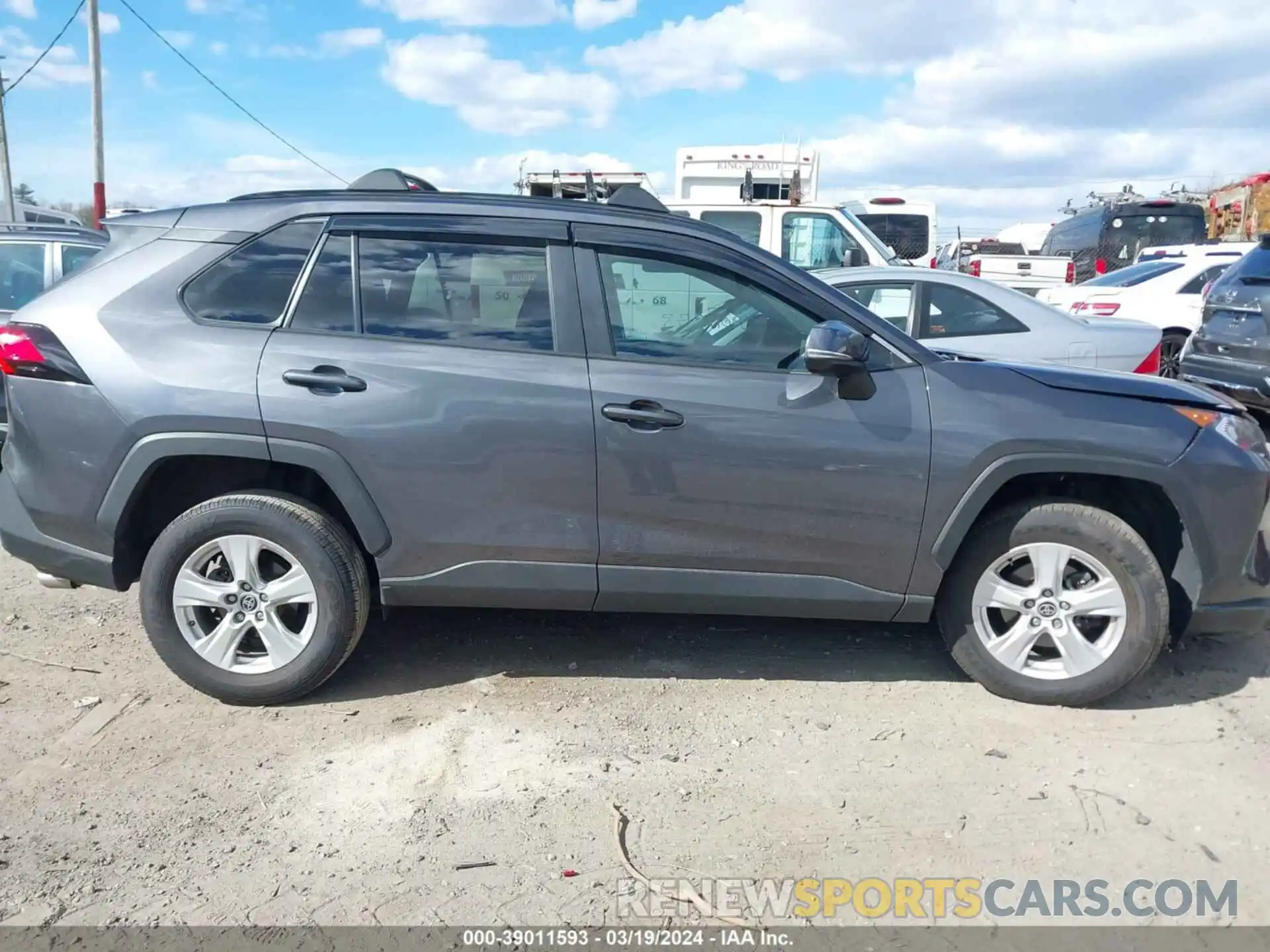 13 Photograph of a damaged car 2T3P1RFV6MW189032 TOYOTA RAV4 2021