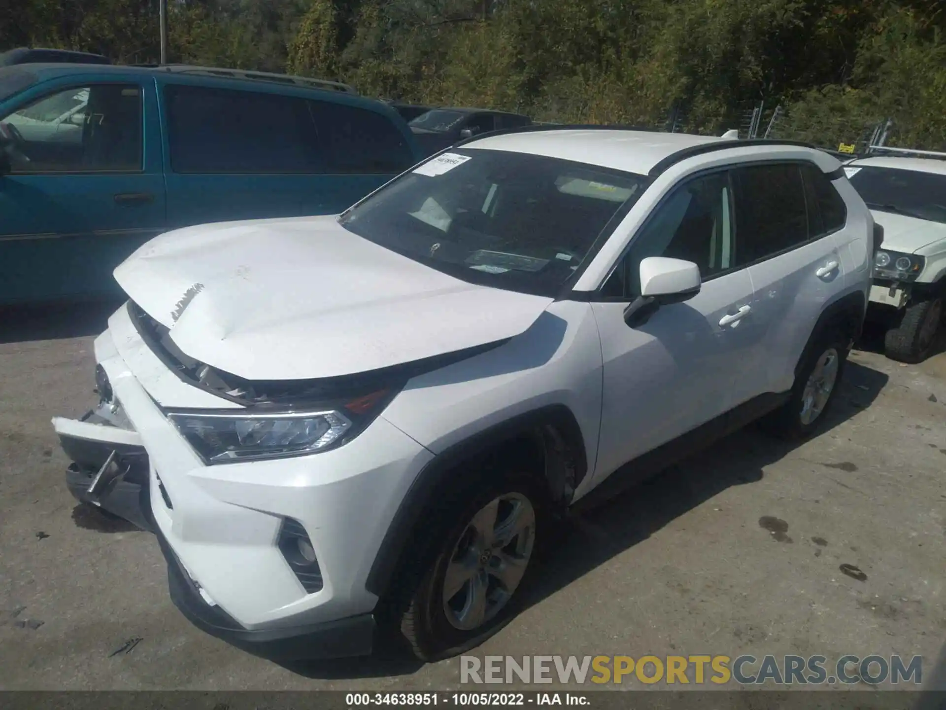 2 Photograph of a damaged car 2T3P1RFV6MW204239 TOYOTA RAV4 2021