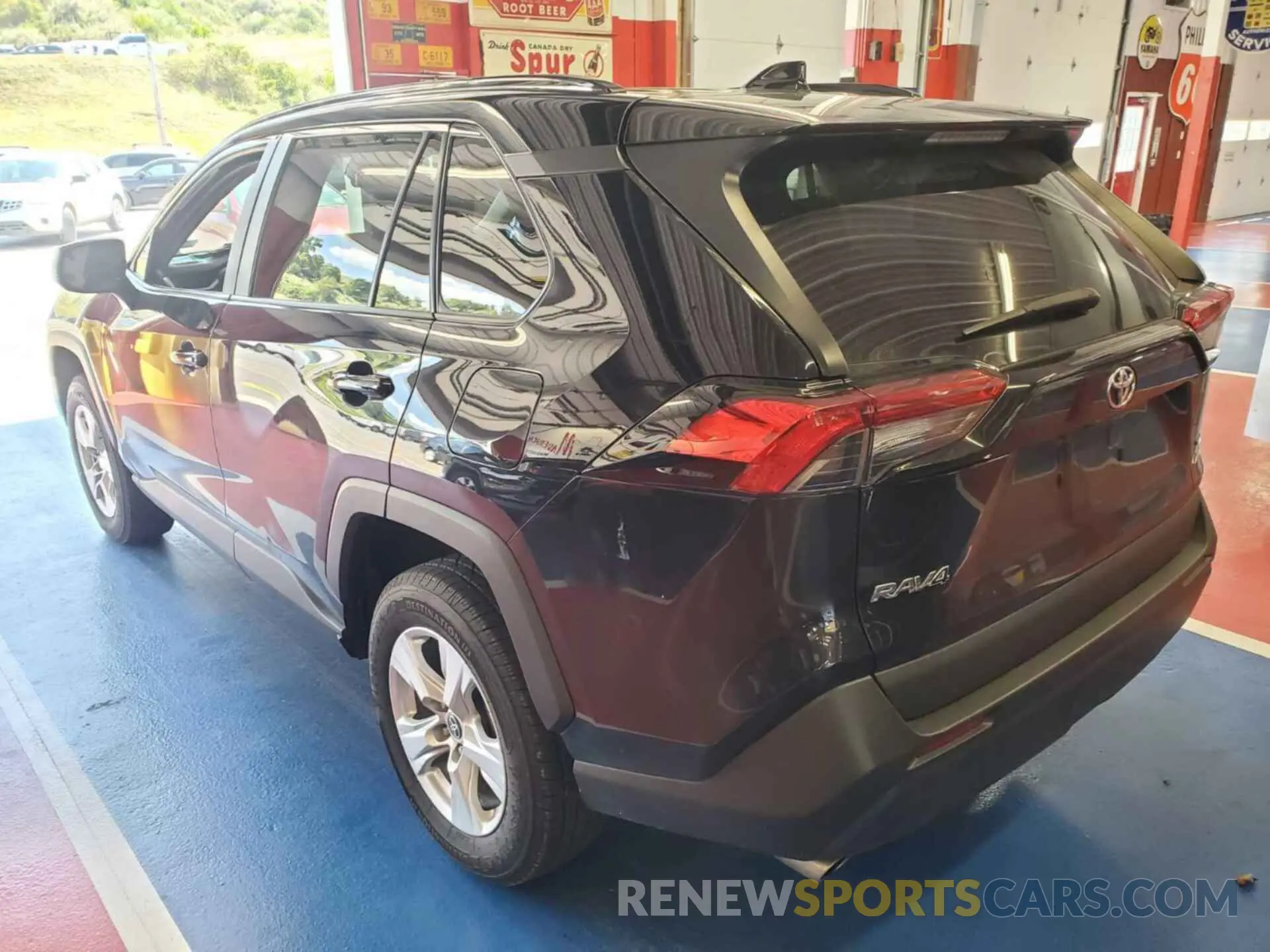 20 Photograph of a damaged car 2T3P1RFV6MW206427 TOYOTA RAV4 2021