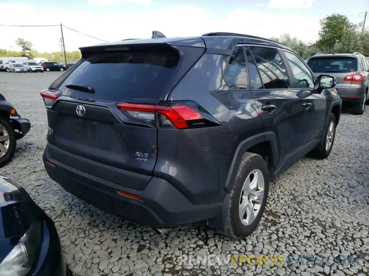 4 Photograph of a damaged car 2T3P1RFV6MW241324 TOYOTA RAV4 2021