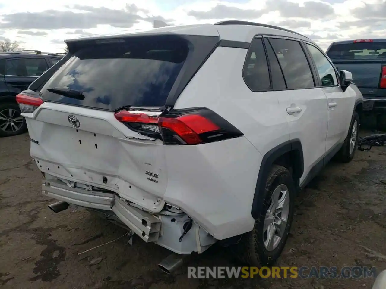 4 Photograph of a damaged car 2T3P1RFV7MC159538 TOYOTA RAV4 2021