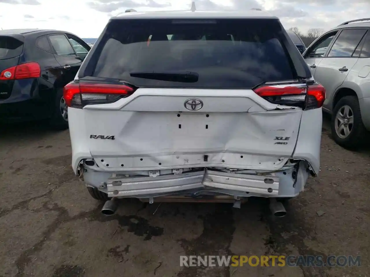 9 Photograph of a damaged car 2T3P1RFV7MC159538 TOYOTA RAV4 2021