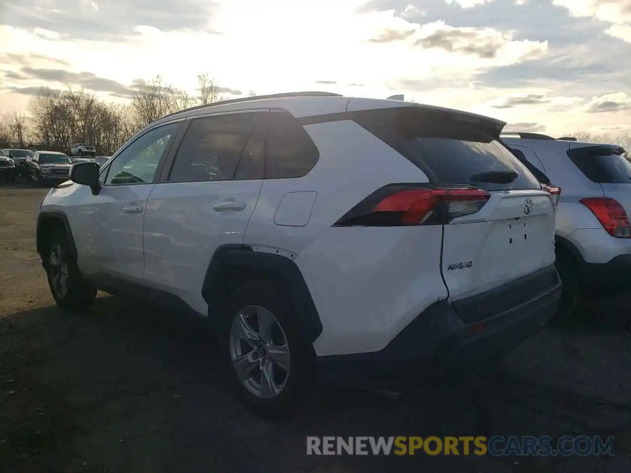 2 Photograph of a damaged car 2T3P1RFV7MC170328 TOYOTA RAV4 2021