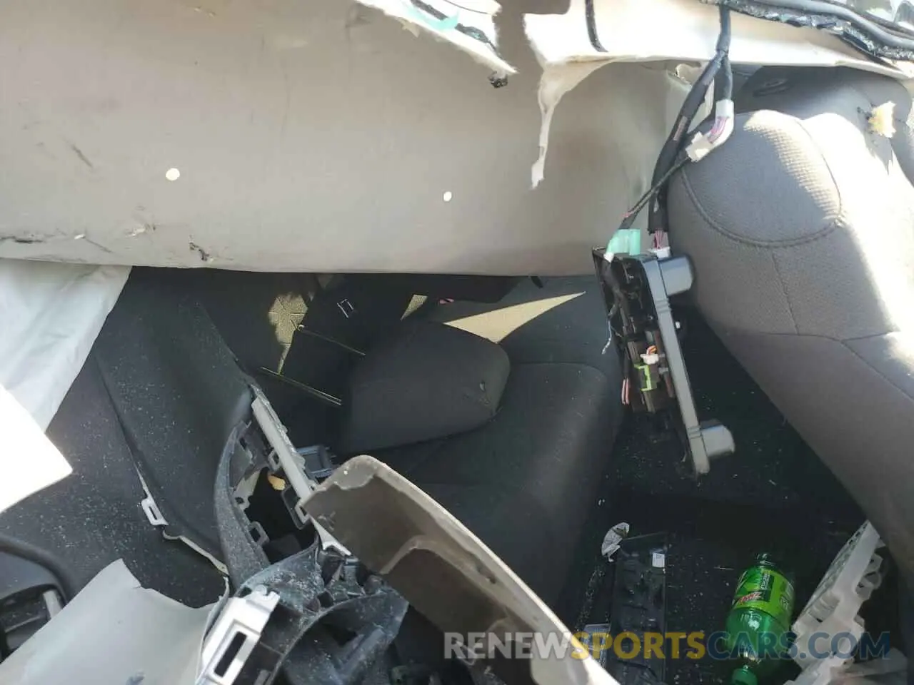 11 Photograph of a damaged car 2T3P1RFV7MC186285 TOYOTA RAV4 2021