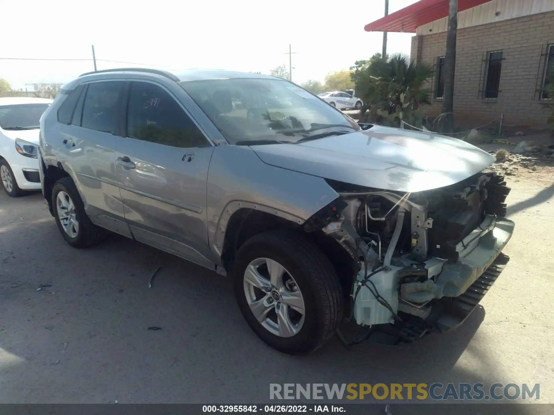 1 Photograph of a damaged car 2T3P1RFV7MC204235 TOYOTA RAV4 2021