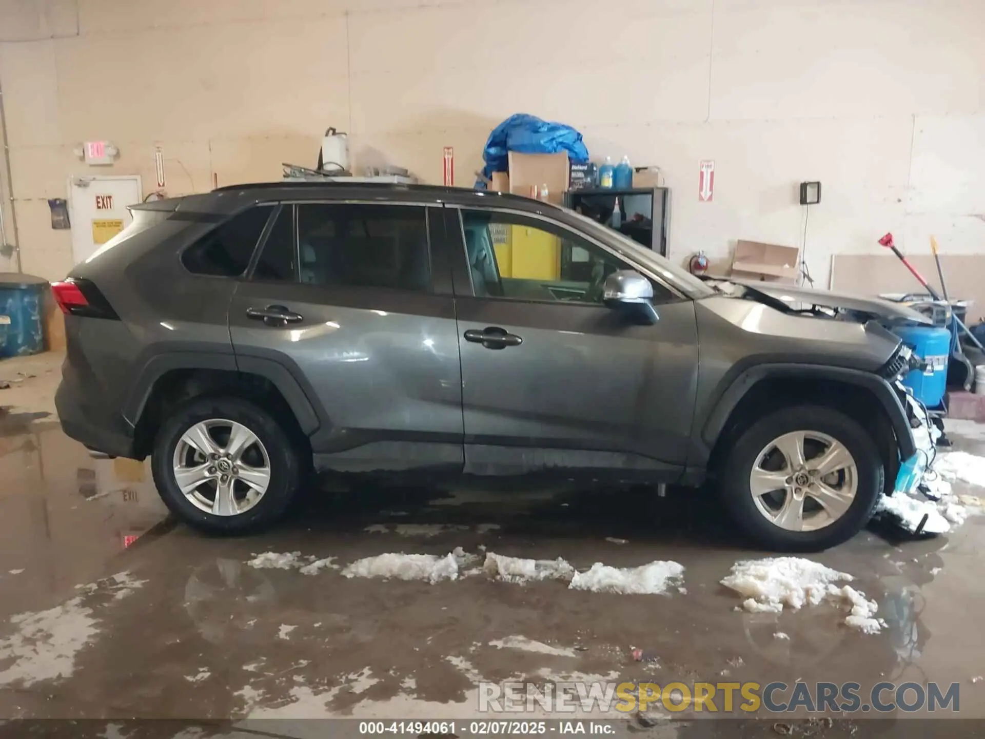 14 Photograph of a damaged car 2T3P1RFV7MC218510 TOYOTA RAV4 2021