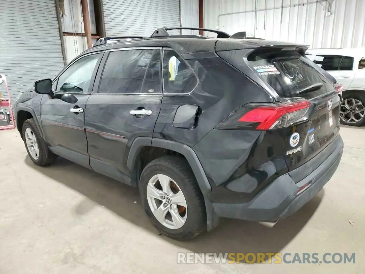 2 Photograph of a damaged car 2T3P1RFV7MW141751 TOYOTA RAV4 2021