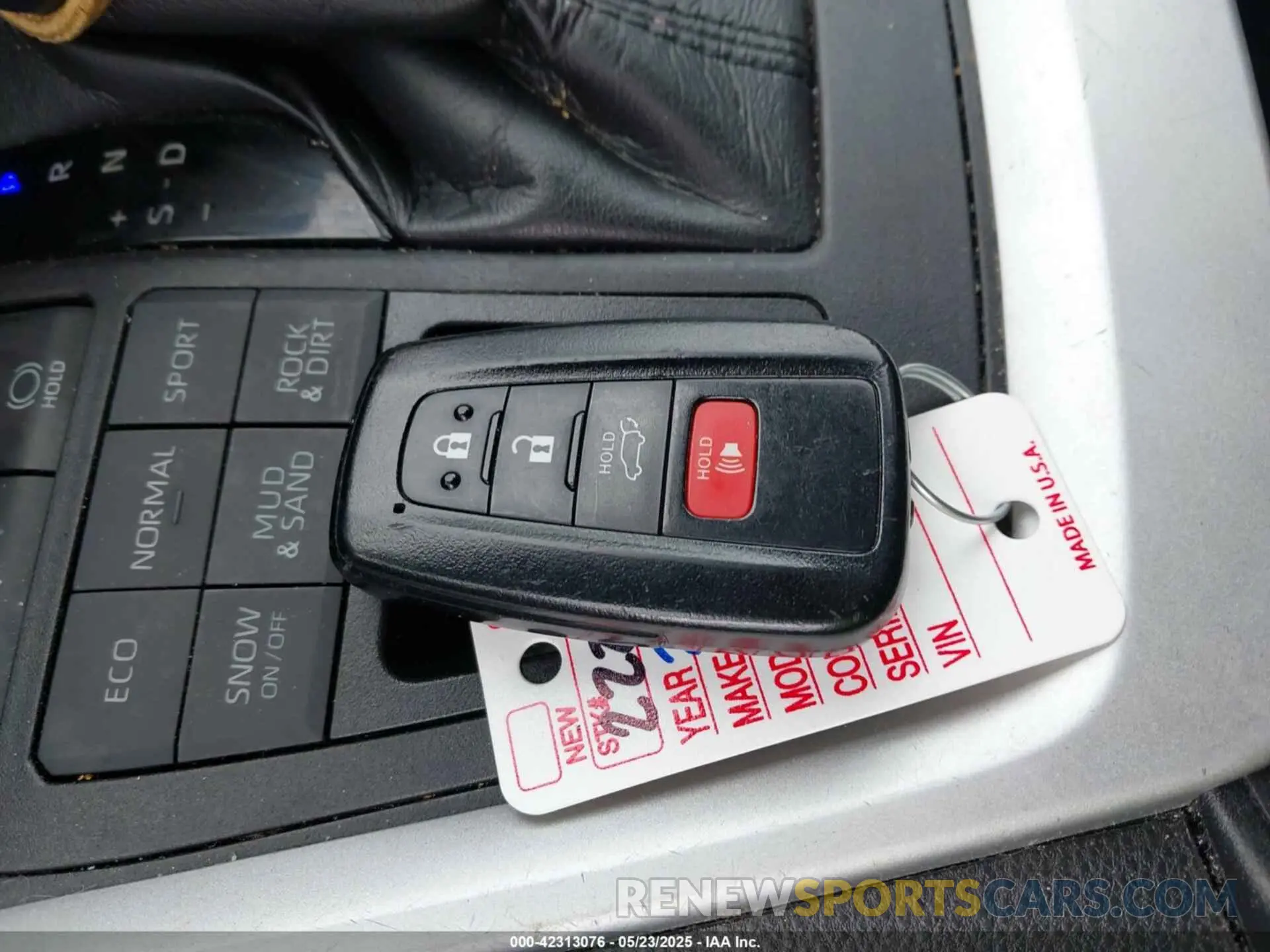 11 Photograph of a damaged car 2T3P1RFV7MW154418 TOYOTA RAV4 2021