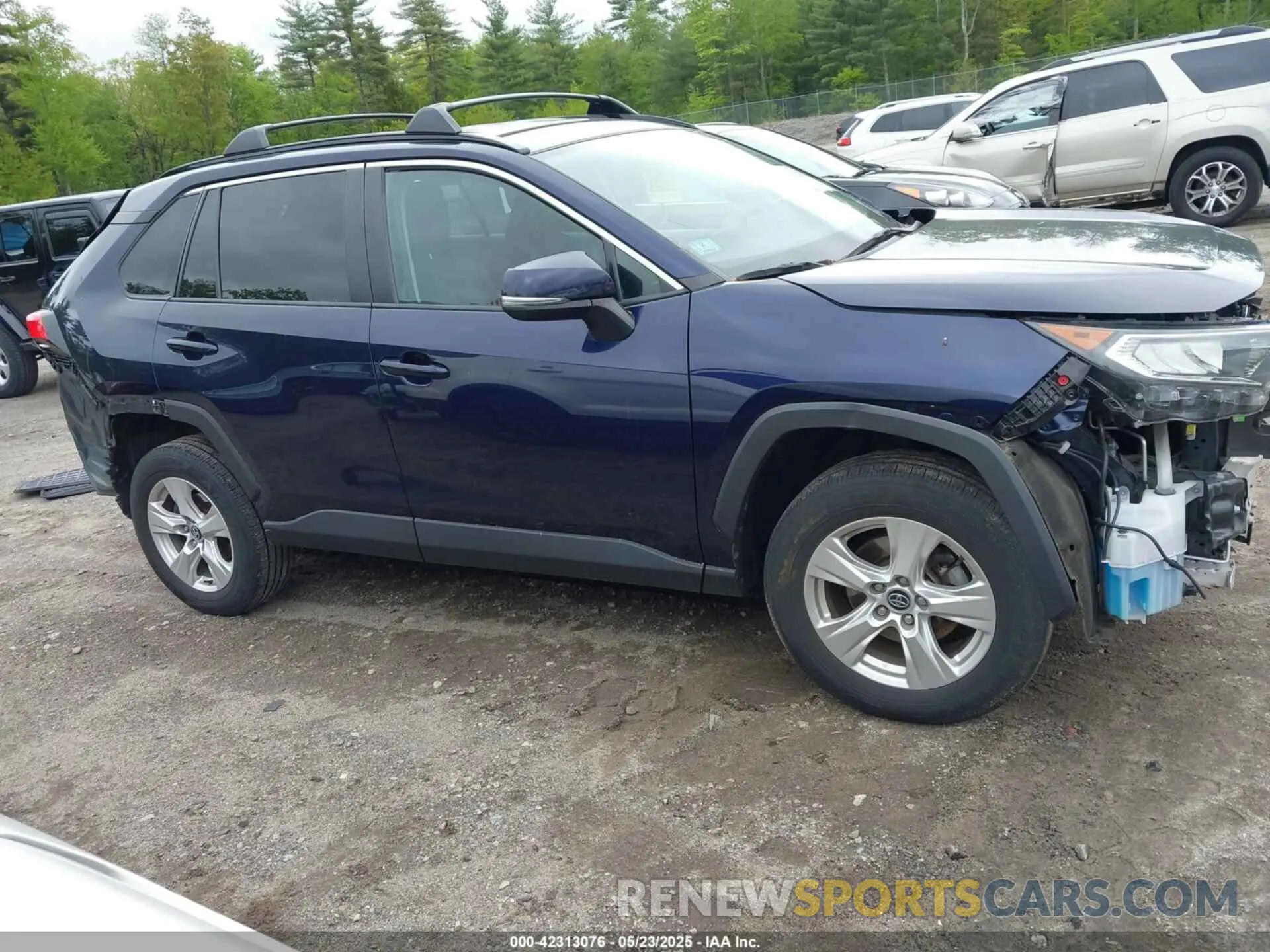 14 Photograph of a damaged car 2T3P1RFV7MW154418 TOYOTA RAV4 2021