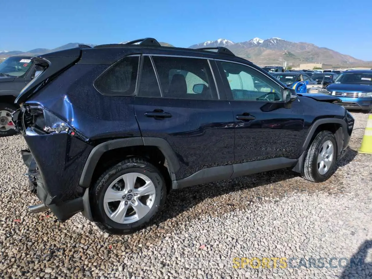 3 Photograph of a damaged car 2T3P1RFV7MW165421 TOYOTA RAV4 2021