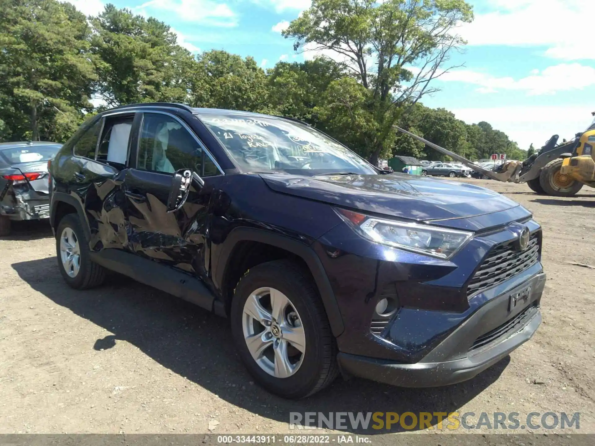 1 Photograph of a damaged car 2T3P1RFV7MW175382 TOYOTA RAV4 2021