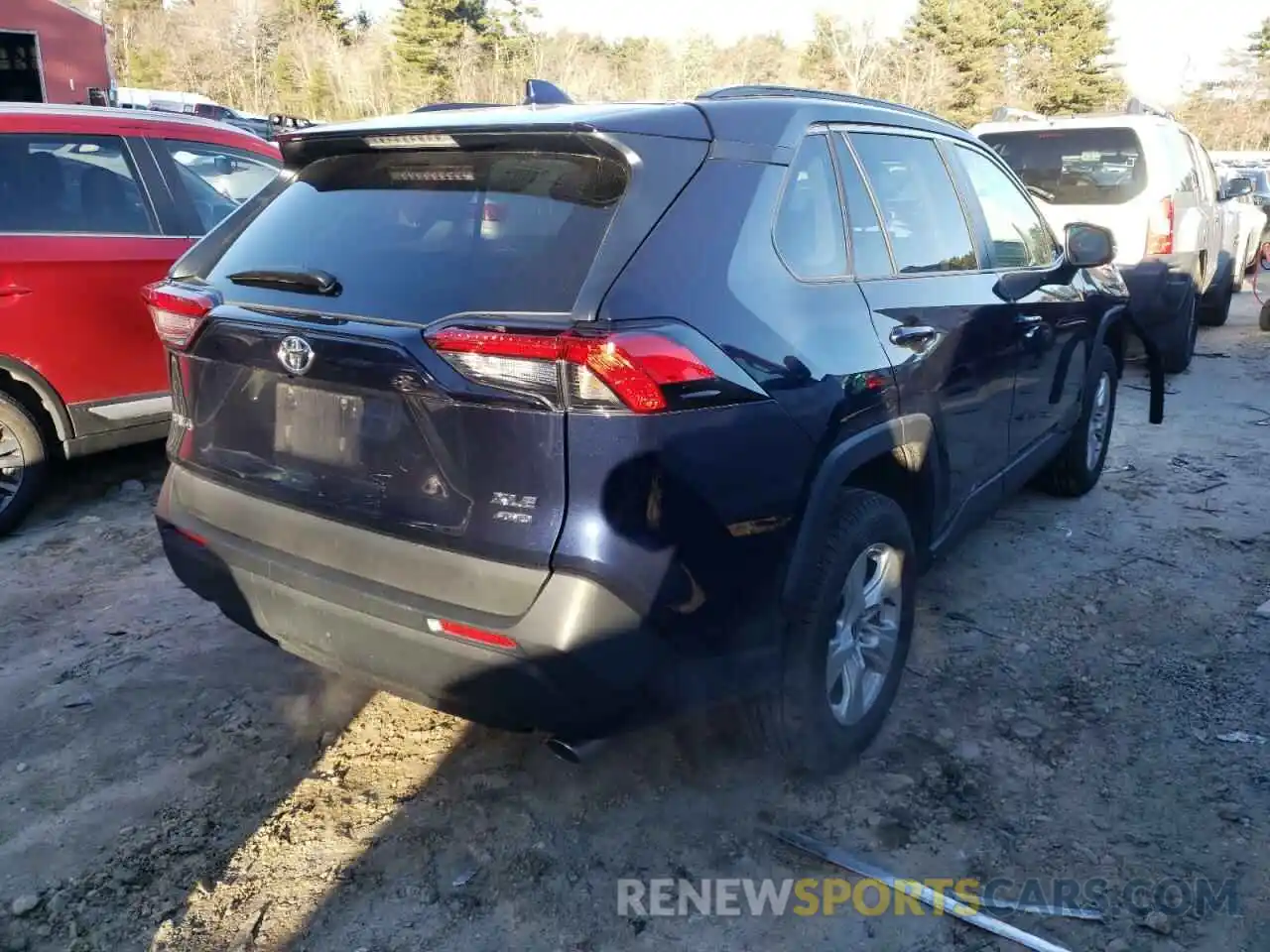 4 Photograph of a damaged car 2T3P1RFV7MW178881 TOYOTA RAV4 2021