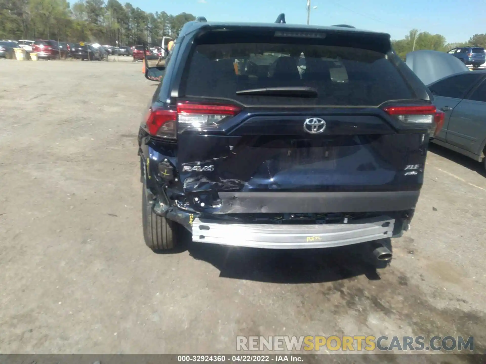 6 Photograph of a damaged car 2T3P1RFV7MW225407 TOYOTA RAV4 2021