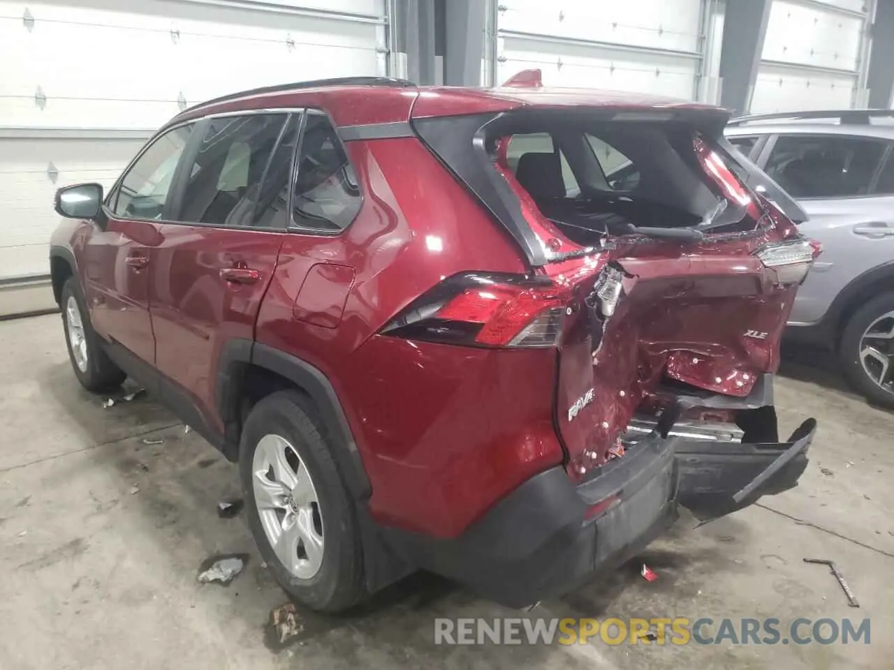 3 Photograph of a damaged car 2T3P1RFV7MW233720 TOYOTA RAV4 2021