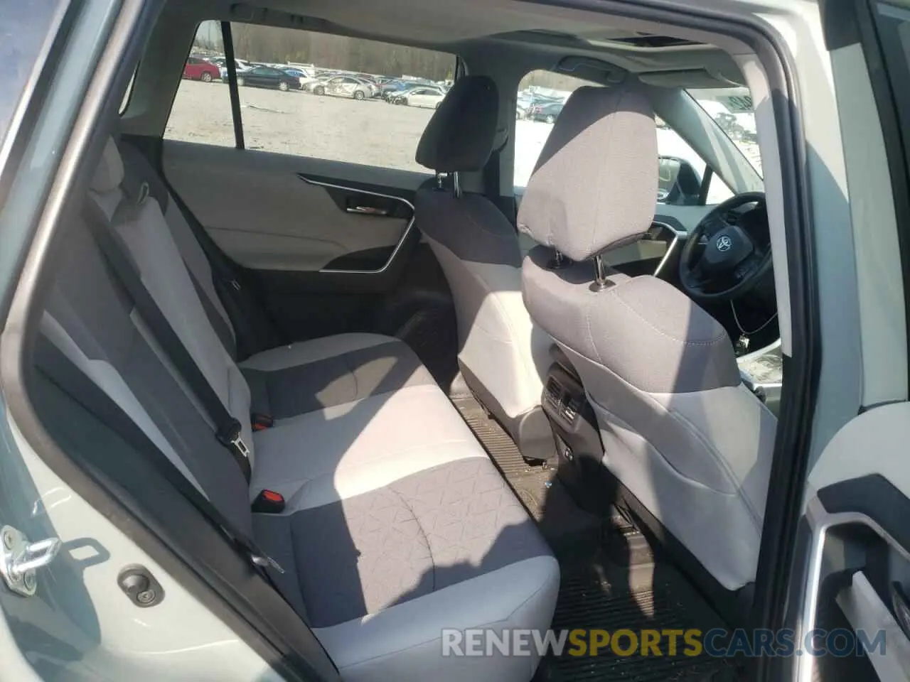 6 Photograph of a damaged car 2T3P1RFV8MC148869 TOYOTA RAV4 2021