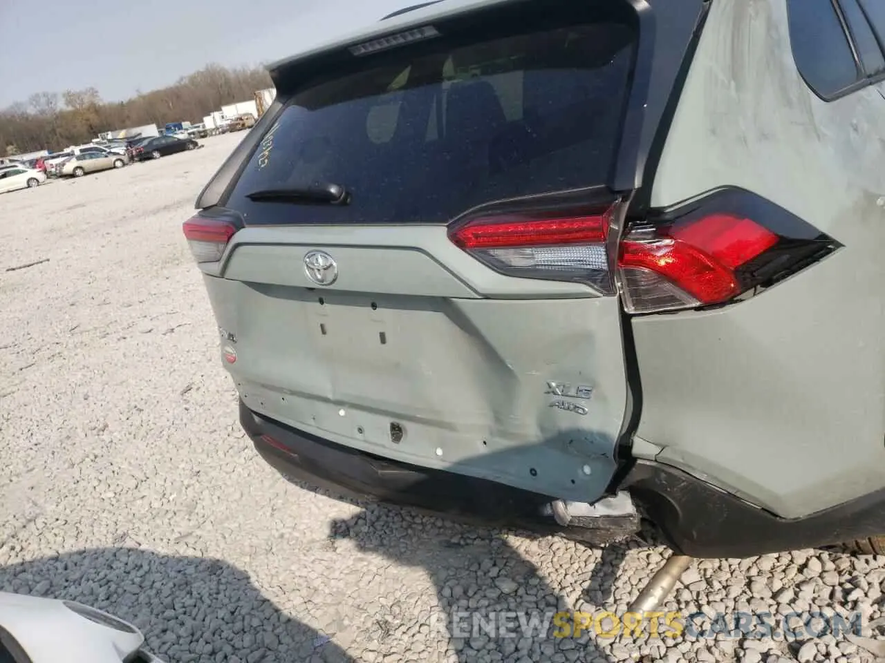 9 Photograph of a damaged car 2T3P1RFV8MC148869 TOYOTA RAV4 2021