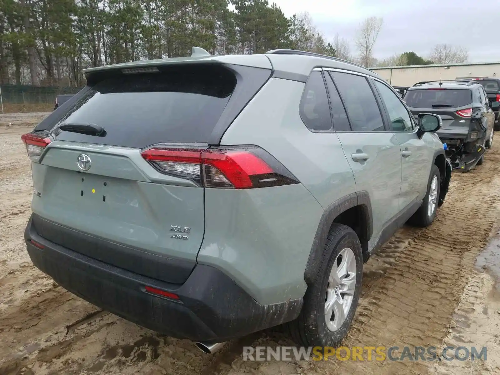 4 Photograph of a damaged car 2T3P1RFV8MC149388 TOYOTA RAV4 2021