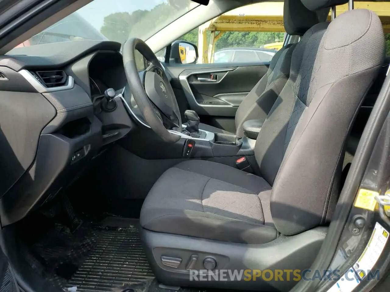 7 Photograph of a damaged car 2T3P1RFV8MC155627 TOYOTA RAV4 2021