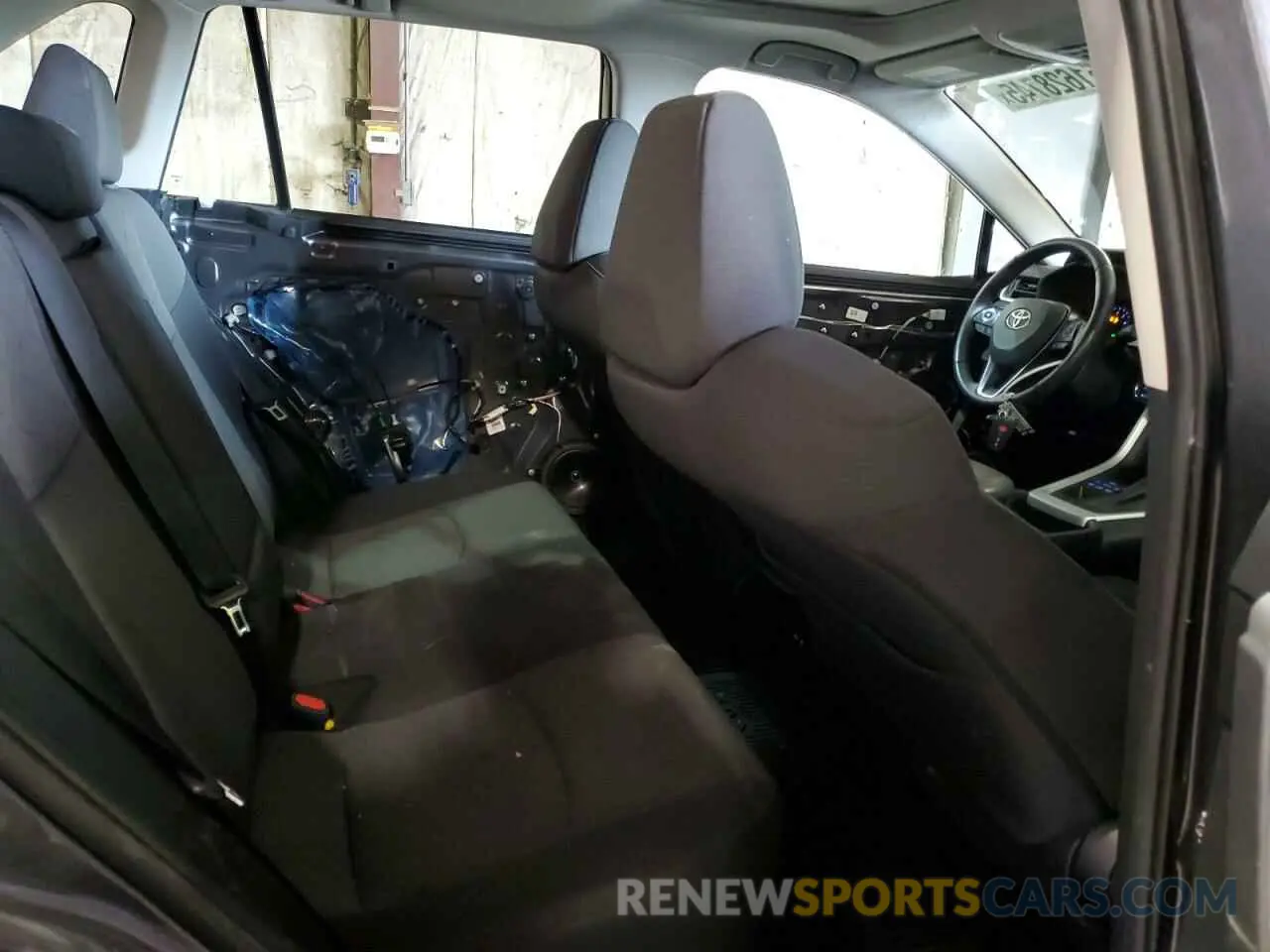 11 Photograph of a damaged car 2T3P1RFV8MC163534 TOYOTA RAV4 2021