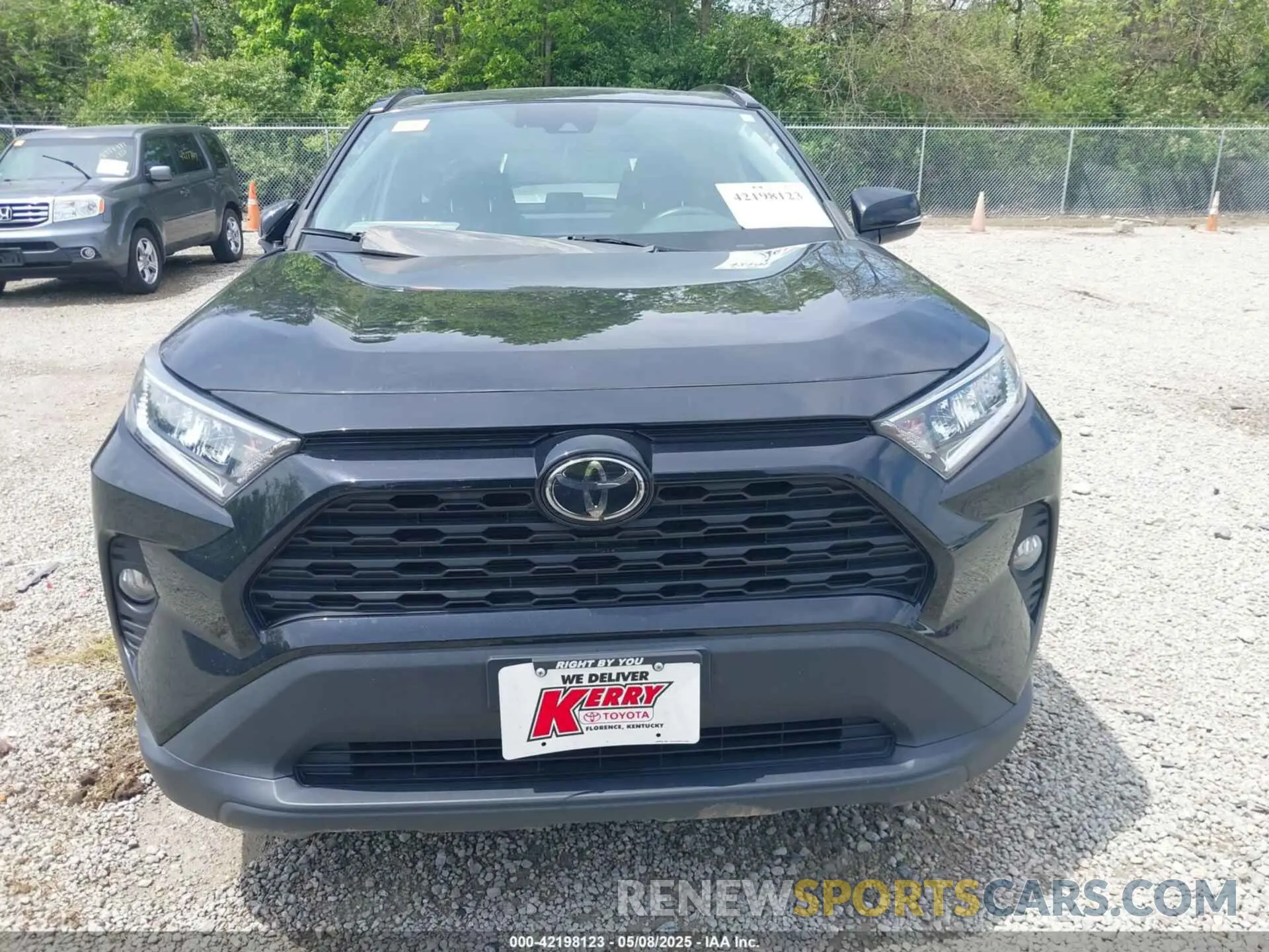 12 Photograph of a damaged car 2T3P1RFV8MC164117 TOYOTA RAV4 2021